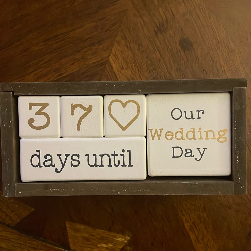 Adjustable Bridal Countdown Sign